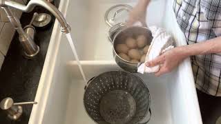 PERFECT EASY TO PEEL BOILED EGGS [upl. by Tyra]