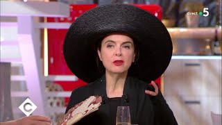 Au dîner avec Amélie Nothomb   C à Vous  13092018 [upl. by Mercedes]