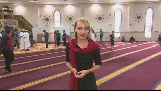 Australian mosques open doors to public [upl. by Moll]