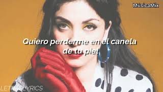 Mon Laferte  Caderas Blancas  KARAOKE [upl. by Cleopatre]