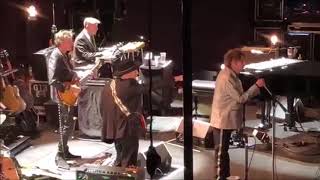 Bob Dylan Admonishes Audience in Vienna April 16 2019 [upl. by Rieger753]