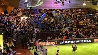 „Die Kurve stets nach vorne geht“  Stimmung Fans 1FC Saarbrücken Hallenmasters [upl. by Ahtnammas9]