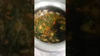 পালং শাক দিয়ে চিংড়ি মাছের রেসিপি spawn with palak recipe youtubeshorts trendingshortvideo [upl. by Aneela]