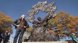 Gordon Lightfoot says sculpture in his honour is super special [upl. by Duff]