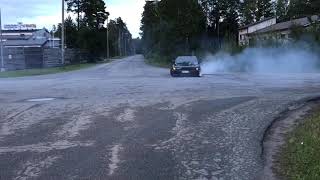 BMW E39 528i Burnout [upl. by Cogen]