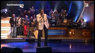 Aloe Blacc  I need a dollar tv total 2010 10 [upl. by Massimo]