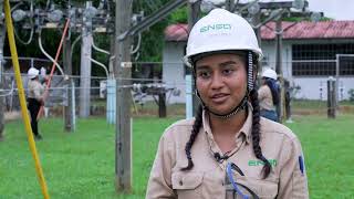 Mujeres que inspiran  Programa de electricista liniero INADEH  ENSA [upl. by Elora]