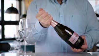 La Minute Champagne  Réserve Exclusive Rosé  Champagne Nicolas Feuillatte [upl. by Reede988]