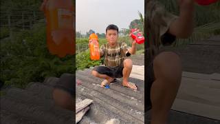 Ném bóng Fanta tương ớt 🌶️🥤 [upl. by Aristotle]