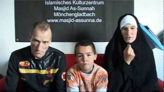 Ganze Deutsche Familie konvertiert zum Islam NEU [upl. by Lalage732]