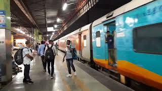 humsafar express anand vihar to gorakhpur [upl. by Nitsug]