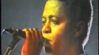 Concert de Zaiko langa langa lors de la tournée européene en 1987 avec Gina Efonge [upl. by Seldon]