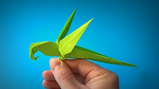 Papagei aus Papier Basteln  Wie man einen Papagei aus Papier bastelt  Origami Vogel [upl. by Dannica]