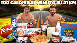 MANGIO 100 CALORIE AL MINUTO in una MEZZA MARATONA con thelion58  MAN VS FOOD [upl. by Averell]