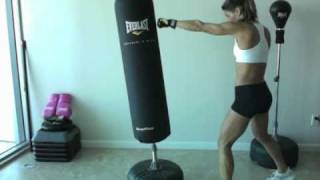 Cardio Strike Bag Workout Boxing Everlast [upl. by Anayhd218]