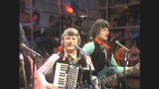 Wurzels RARE VIDEO TREAT part 2 live in the studio 1979 [upl. by Sartin]