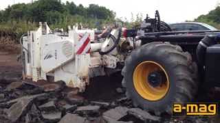 amag Multifunctionstrac MFT10 with Wirtgen WS 250 behind  Asphalt Recycling [upl. by Eustacia]