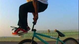 Bmx Trick Guide  Barhop [upl. by Brett87]