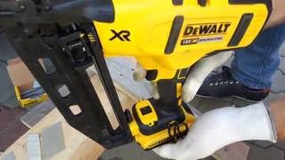 DeWalt DCN660D2 XR 18V Sztywciarka DCN660 [upl. by Durrett]