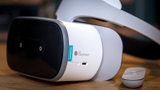 Lenovo Mirage Solo VR Headset Review [upl. by Lenrad]