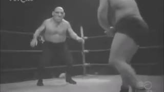 Maurice Tillet  o quotanjo francêsquot que inspirou Shrek em luta na Espanha em 1948 [upl. by Dublin]