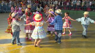 Festa Junina IENT 2011  Educação Infantil [upl. by Idorb447]