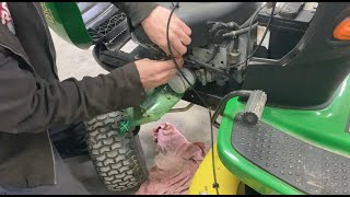 How to remove a stuck oil filter on John Deere Briggs amp Stratton engine Lawn Tractor 100 Series [upl. by Wilson]