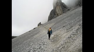 Dolomiti Catena delle alpi CarnicheMONTE CAVALLINO  2689 mt [upl. by Yelyab]