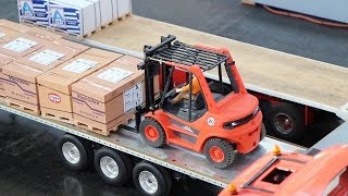 RC Linde Forklifts working [upl. by Nace770]