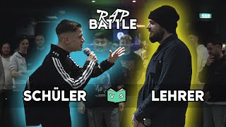 SCHÜLER vs LEHRER RAPBATTLE Klassenbuchdienst 📗 [upl. by Shumway]