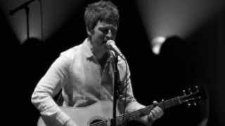 Noel Gallagher  Supersonic International Magic Live At The O2 [upl. by Anirtac869]