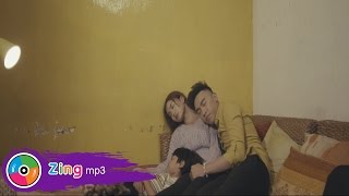 Bố Trẻ Con  Trịnh Đình Quang Official MV [upl. by Initirb400]