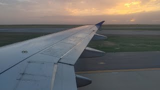 4K FULL FLIGHT Phoenix PHX  Denver DEN — United Airlines — Airbus A320232 — N453UA [upl. by Edlihtam869]