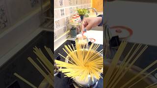 Itna tasty sauceless pasta 10 mins recipe  short food recipe basilpesto [upl. by Myrtle]