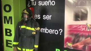 Estas son las polémicas pruebas que deben superar los bomberos de Madrid [upl. by Nodnarbal]