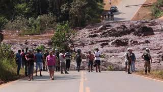 Rompimento de barragem em Brumadinho MG [upl. by Oinotna175]