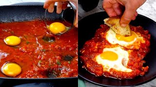 Shakshuka la ricetta delle uova al sugo della cucina israeliana [upl. by Yseult792]