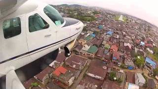 Landing in Samarinda  Susi Air Cessna Grand Caravan C208B [upl. by Violante]