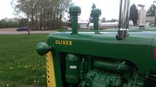 Oliver Tractor w371 Detroit Diesel [upl. by Irene67]