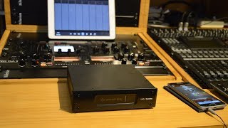 Universal Audio  UAD2 SATELLITE 1 Visión General [upl. by Xirtaeb]