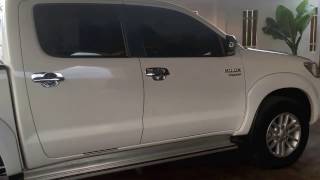 2015 Toyota Hilux 25 D4D  A full detail start up review [upl. by Farhsa421]