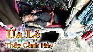 Giật mình thấy ông lão vô gia cư nằm bất động như Chết trong đống Rác [upl. by Lynn299]