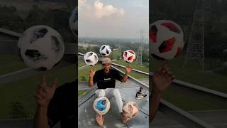 ১হাজার ফিট উপরে ৫টা ফুটবল ঘুরালাম😱 ytshorts rsyasinraj football lover skills video [upl. by Suolevram]