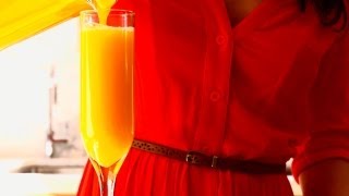 How to Make The Best Mimosa Recipe  Classic Mimosa Cocktail [upl. by Yorker]