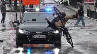 Politie Audi AOB krijgt aanrijding met fietser tijdens spoedrit [upl. by Carolyn]