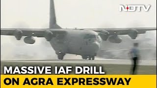 First Of 16 Air Force Planes Lands On Expressway Near Lucknow [upl. by Letta]