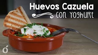 Huevos Cazuela con Salsa de Chile Guajillo con Yoghurt [upl. by Atsirhcal]