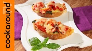 Crostini di pane emmenthal pomodoro e basilico  Antipasto vegetariano [upl. by Yardna]