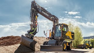 Volvo Wheeled Excavators Eseries  Operating instructions  Traveling  510 [upl. by Trebmer134]