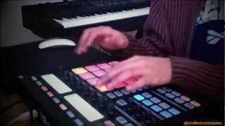 MetroGnome  House Beat Jamming on NI Maschine [upl. by Margaux]